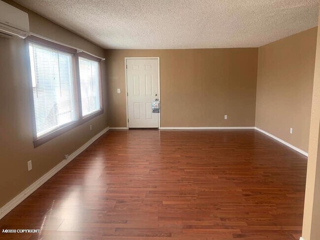 Foto del edificio - 2437 5th Ave