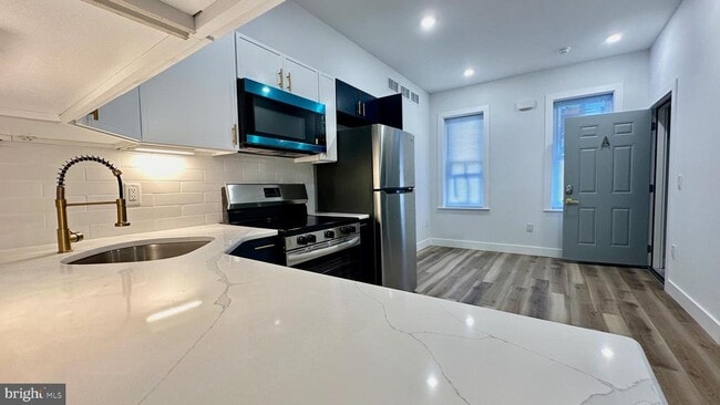 Building Photo - 4525 N Gratz St