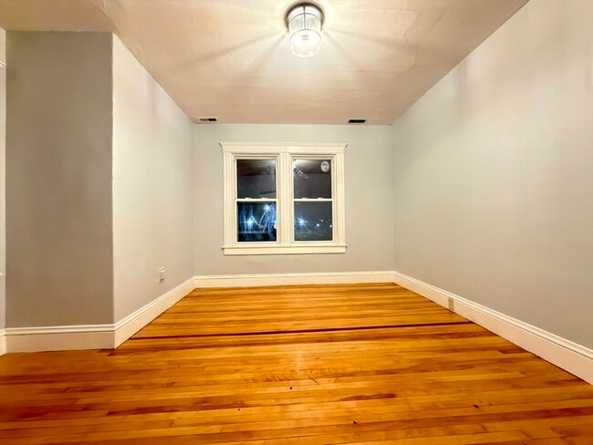 Foto del edificio - 90 Vernon St