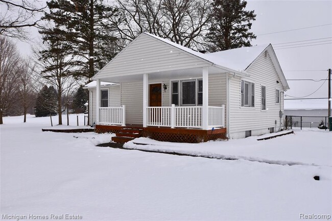 Building Photo - 8151 Clyde Rd