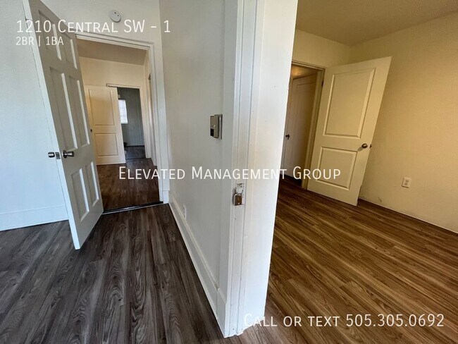 Foto del edificio - 1210 Central Ave SW