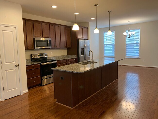 Building Photo - Coming Soon!