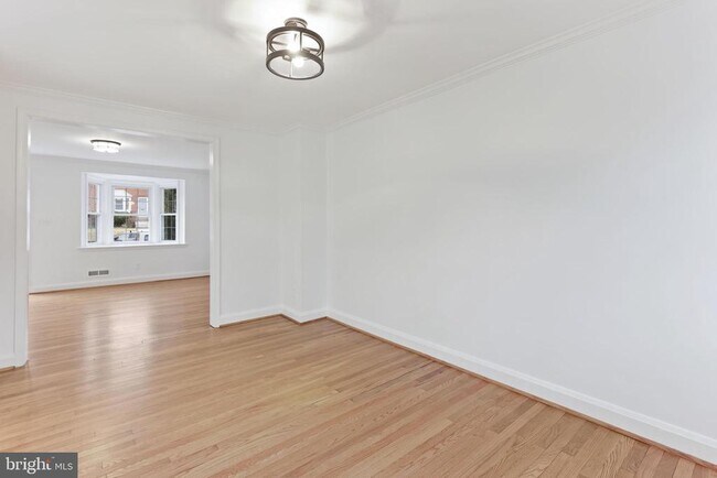 Foto del edificio - 1667 Hardwick Rd