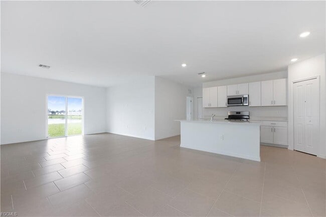 Building Photo - 4102 San Felice Ln