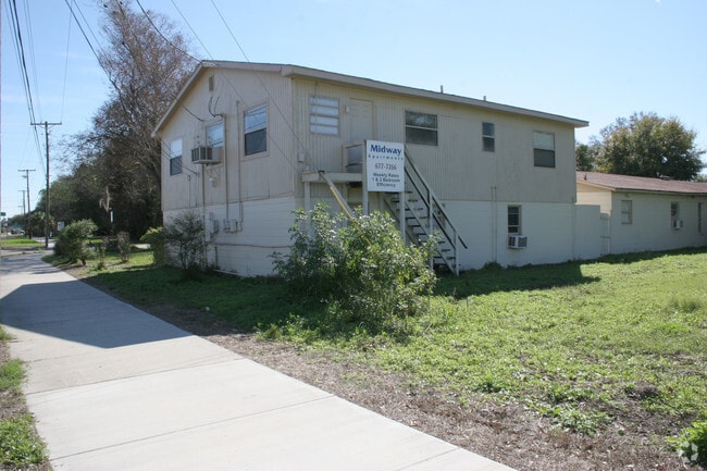 Building Photo - 10101 Midway St