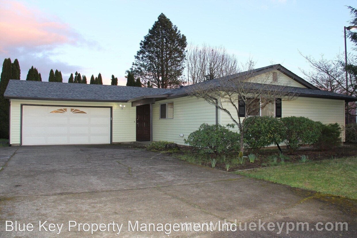 Primary Photo - 3 br, 2 bath House - 515 SE 155th Avenue