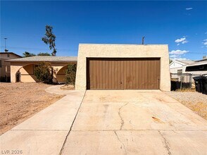 Building Photo - 1312 E Brooks Ave