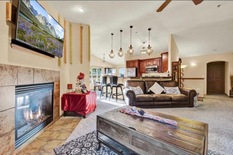 Foto principal - 18825 Madeline Ln