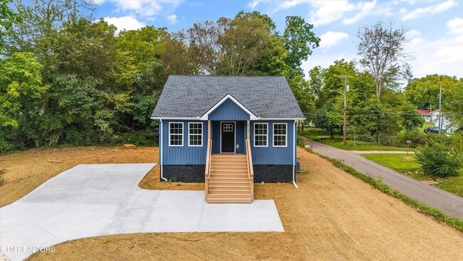 Building Photo - 4131 Porter Ave