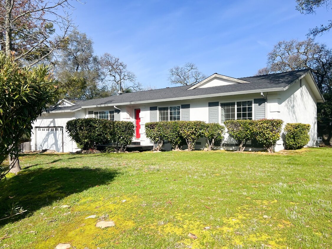 Primary Photo - Corner Lot 3/2 in El Dorado Hills