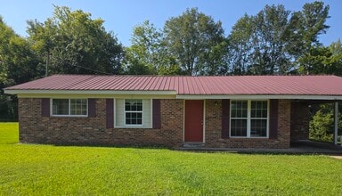 Building Photo - 106 Mae St