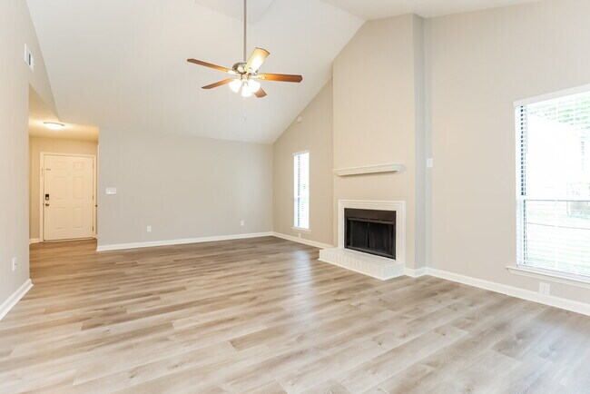 Foto del edificio - 214 Merritt Dr