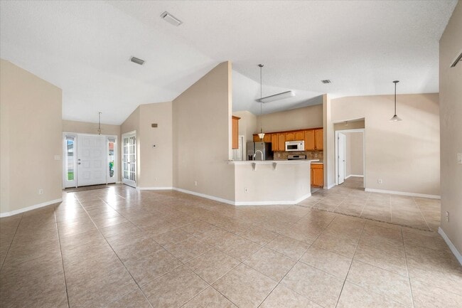 Building Photo - 762 Del Mar Cir