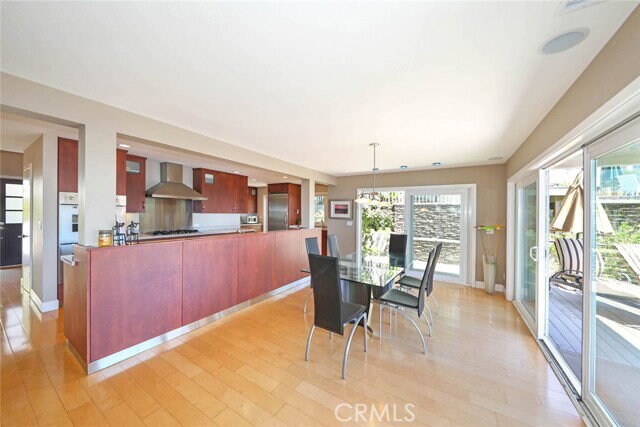 Building Photo - 661 Nyes Pl