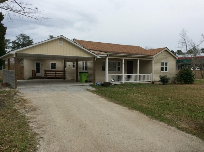 Building Photo - 411 Garner Rd