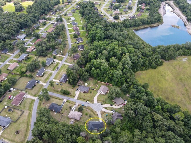 Building Photo - AVAILABLE JULY 2024!!!