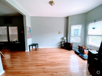 Building Photo - 3418 W McLean Ave