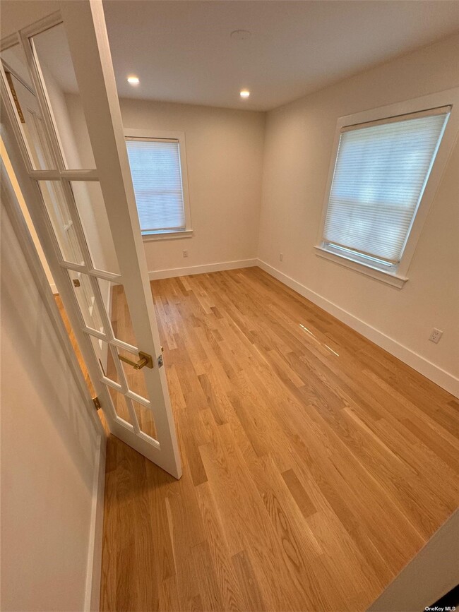 Building Photo - 9 Vautrin Ave