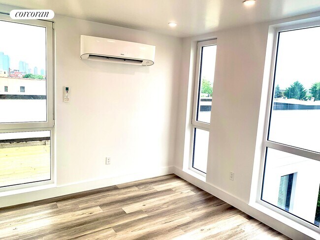 Foto del edificio - 198 Kingsland Ave