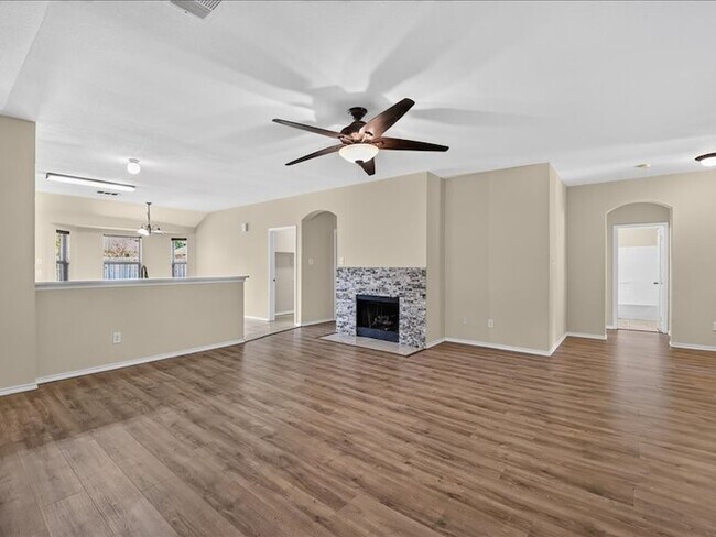 Foto del edificio - 2313 Belmont Park Dr
