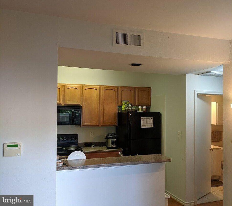 Building Photo - 12153 Penderview Ln