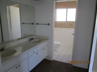 Building Photo - 123 Orange Park