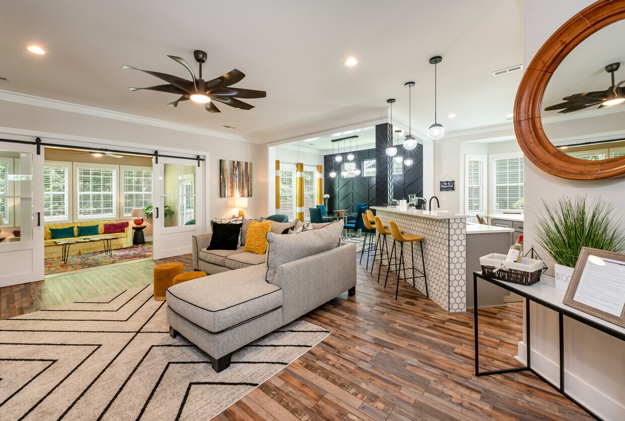 Foto principal - 1732 Waterbrook Dr