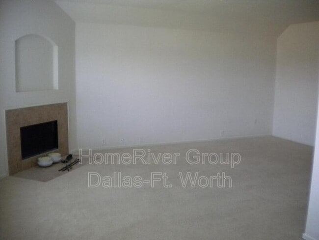 Building Photo - 609 Quail Hollow Dr