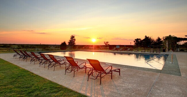 Amenities - pool - 2029 Rosebury Ln