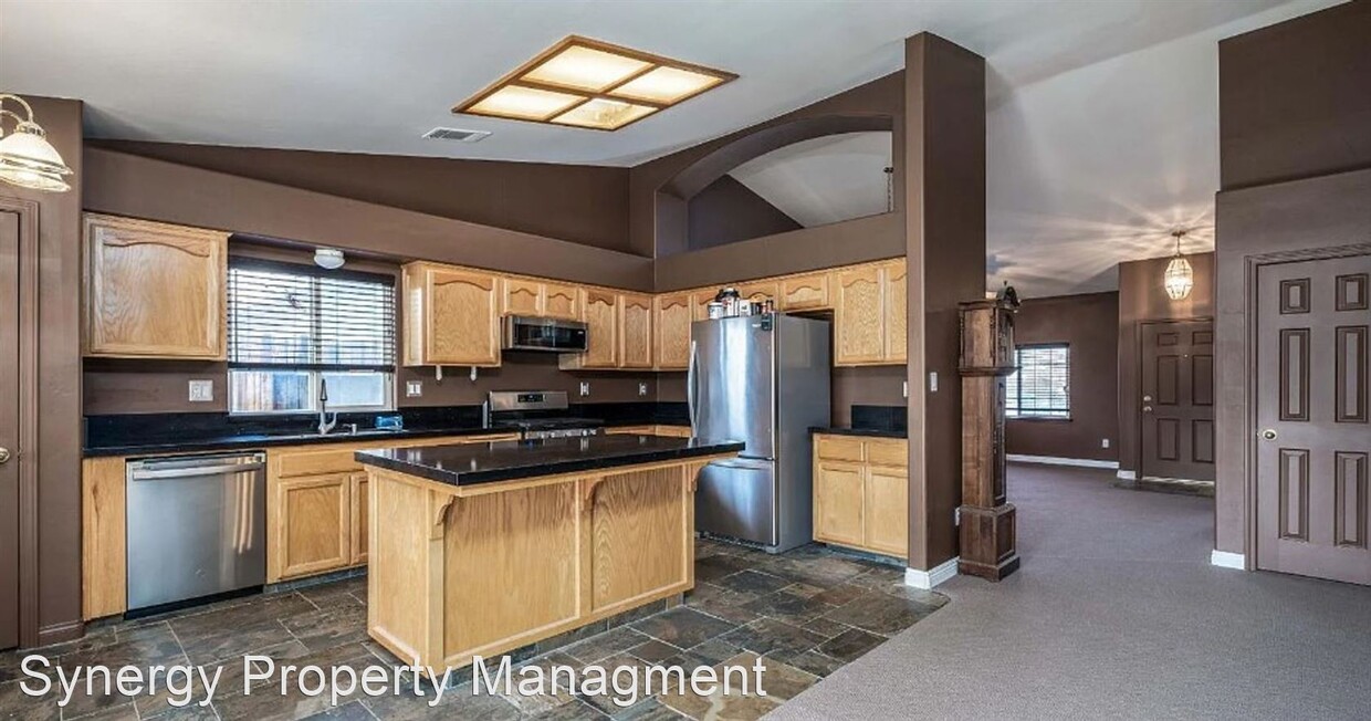 Primary Photo - 4 br, 2 bath House - 4211 Rio Viejo Dr
