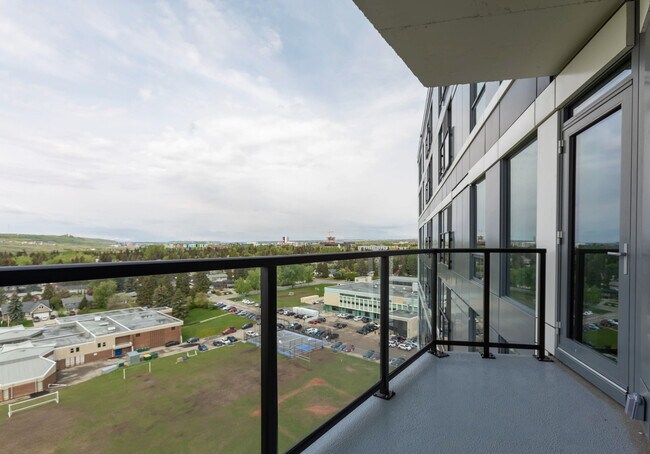 3BT1-NW - Balcony - UXBorough Living