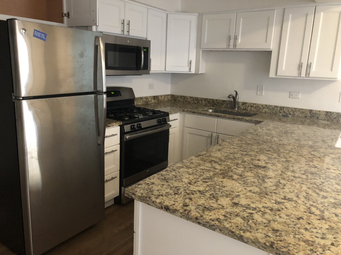 Foto principal - 1840 N Orleans St