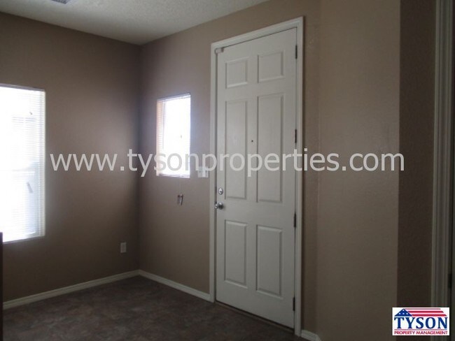 Building Photo - 6455 Shiprock Ct NE