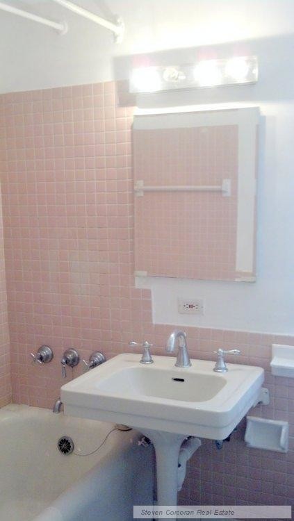 Foto del edificio - 333 E 43rd St