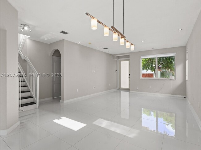 Foto del edificio - 15392 SW 25th Terrace
