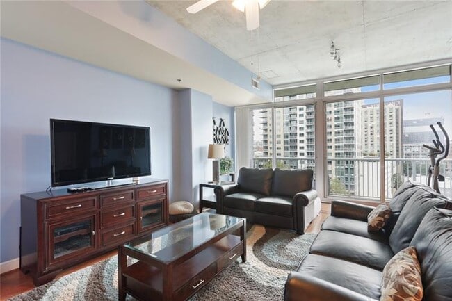 Building Photo - 44 Peachtree Pl NW