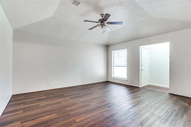 Foto del edificio - 2820 Ridgecrest Dr