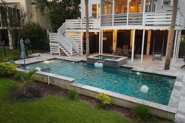 Foto del edificio - 1353 Black River Dr