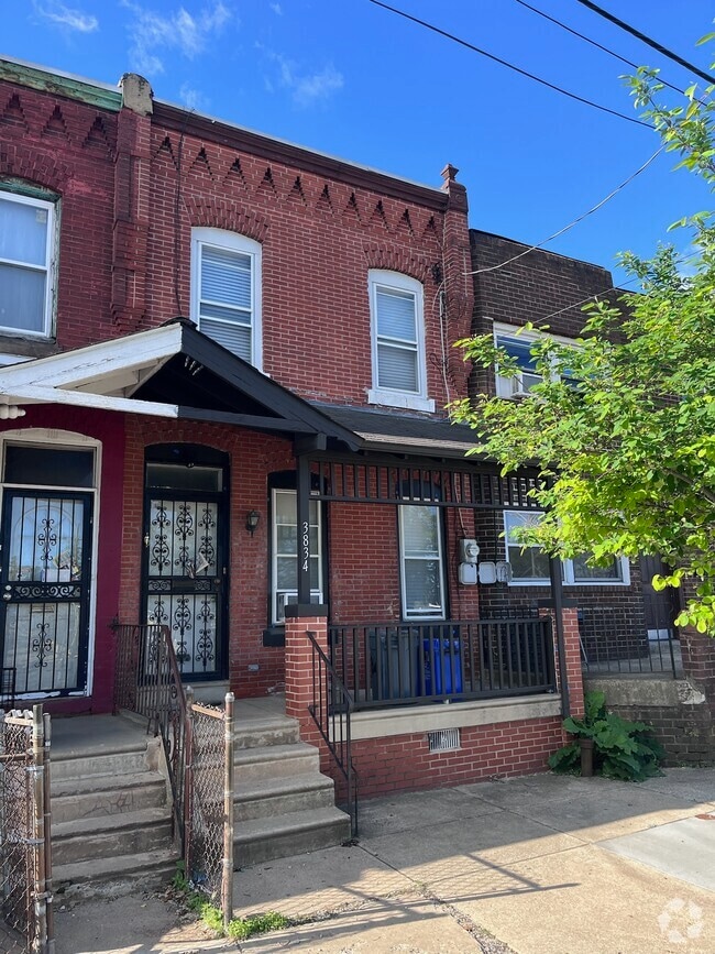 Building Photo - 3834 Parrish St