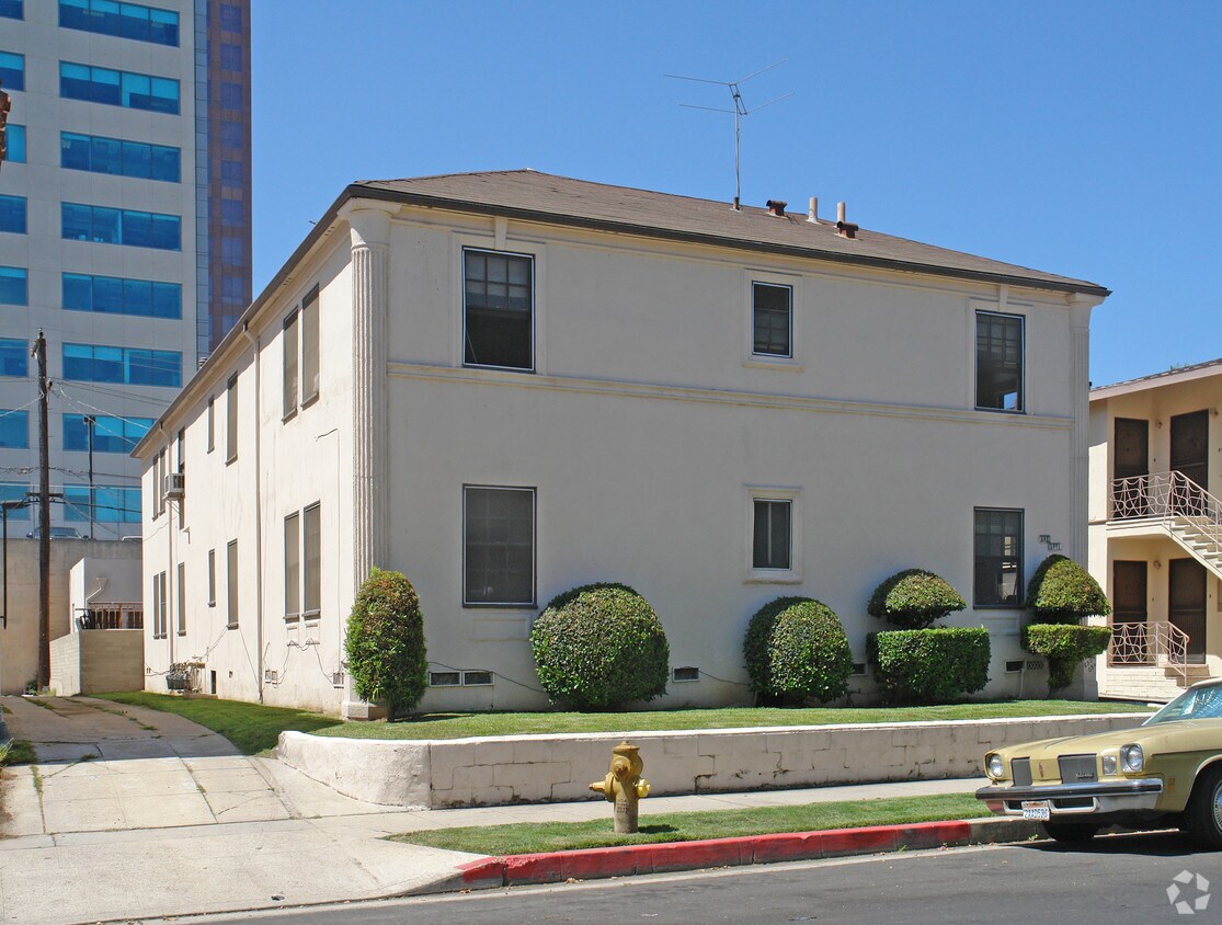 Foto del edificio - 6504-6506 Orange St