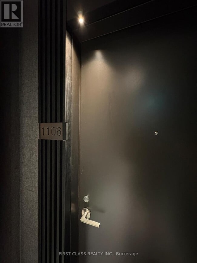 Photo du bâtiment - 110 Broadway Ave