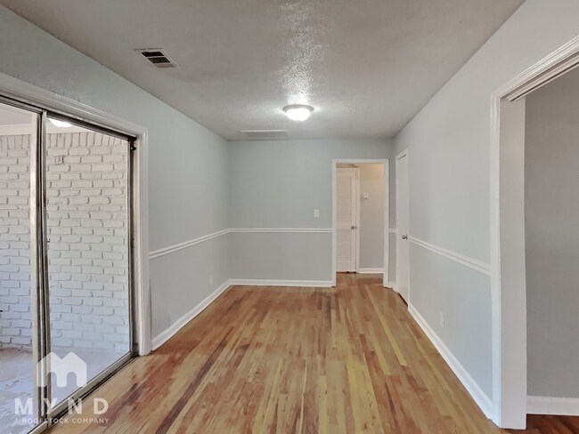 Foto del edificio - 1768 Santa Cruz Dr