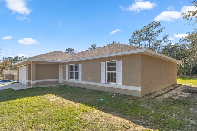 Foto del edificio - Beautiful 3-bedroom, 2-bath single-family ...