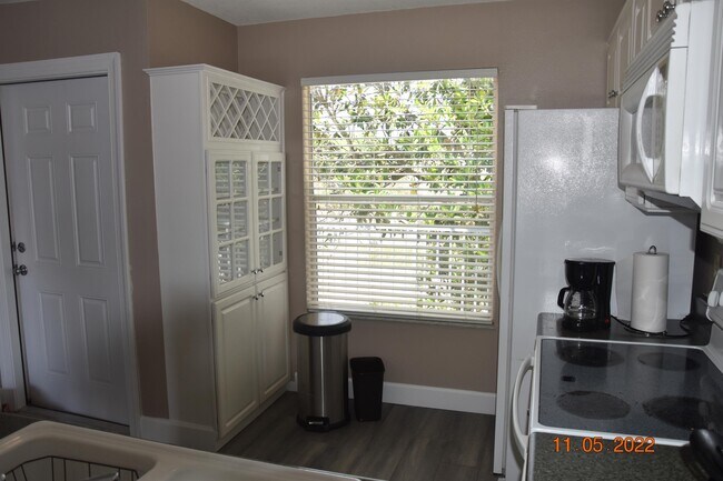 Photo - 2504 Woodgate Blvd Townhome