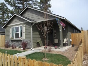Building Photo - 1680 McKinney Butte Rd