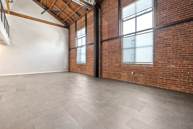 Foto del edificio - 2336 Magnolia St