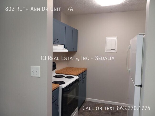 Foto del edificio - 802 Ruth Ann Dr