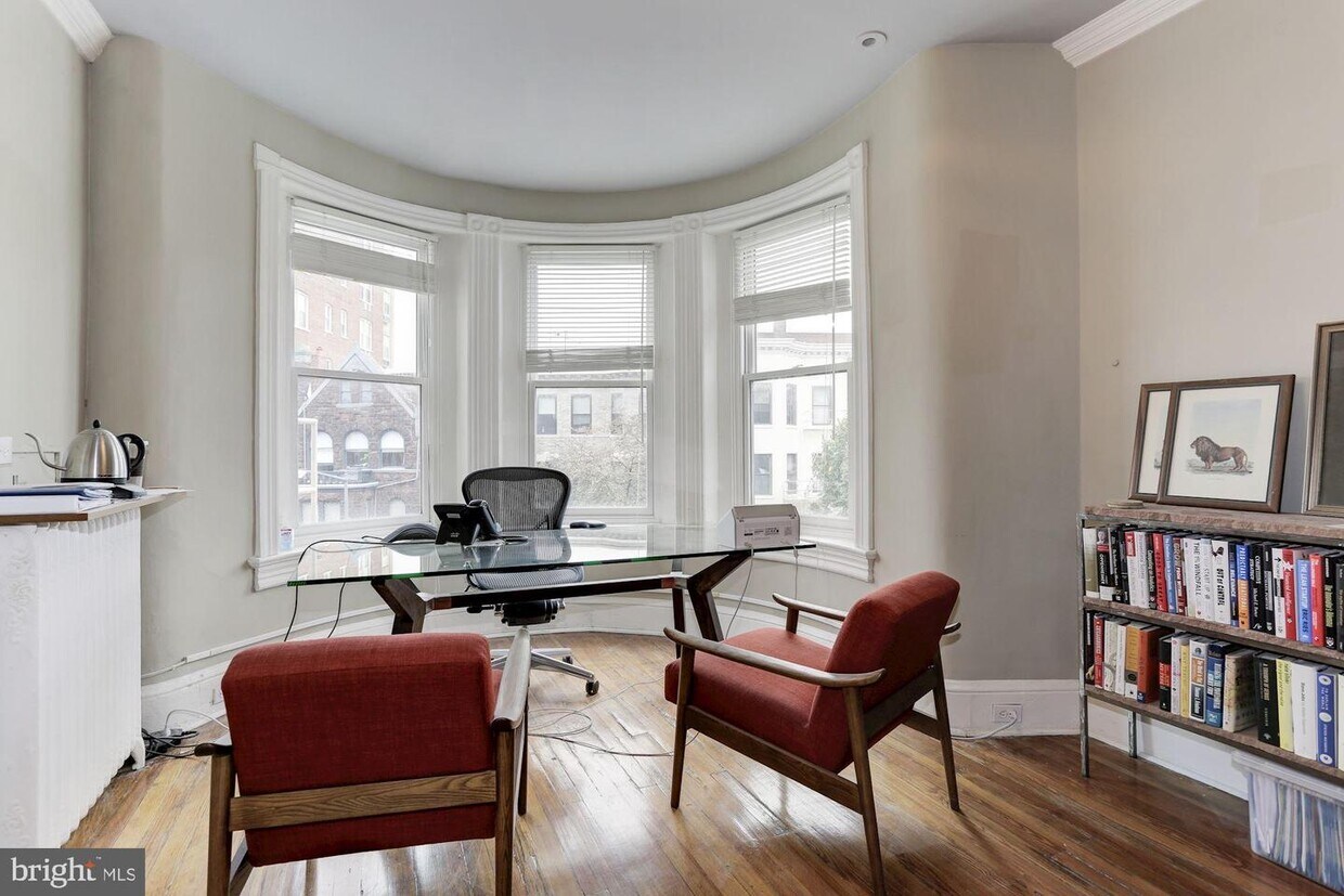 Primary Photo - 1724 20th St NW