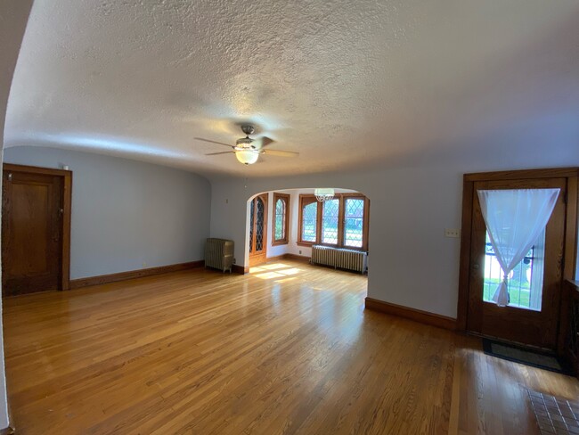 Living Room with sitting area in back - 3263 N Sherman Blvd