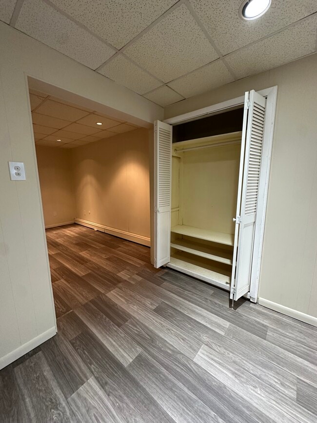 Building Photo - 818 22nd St